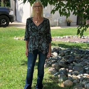 Meet your Posher, Marcia